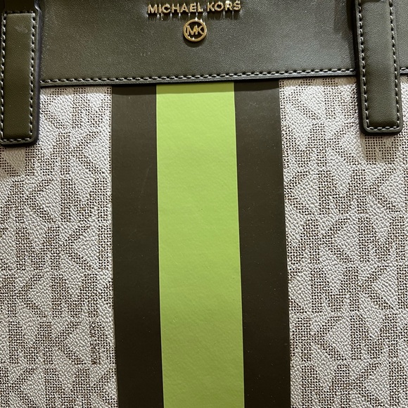 NWOT Michael Kors Center Stripe Morgan Large Tote Olive Multi - Picture 13 of 15